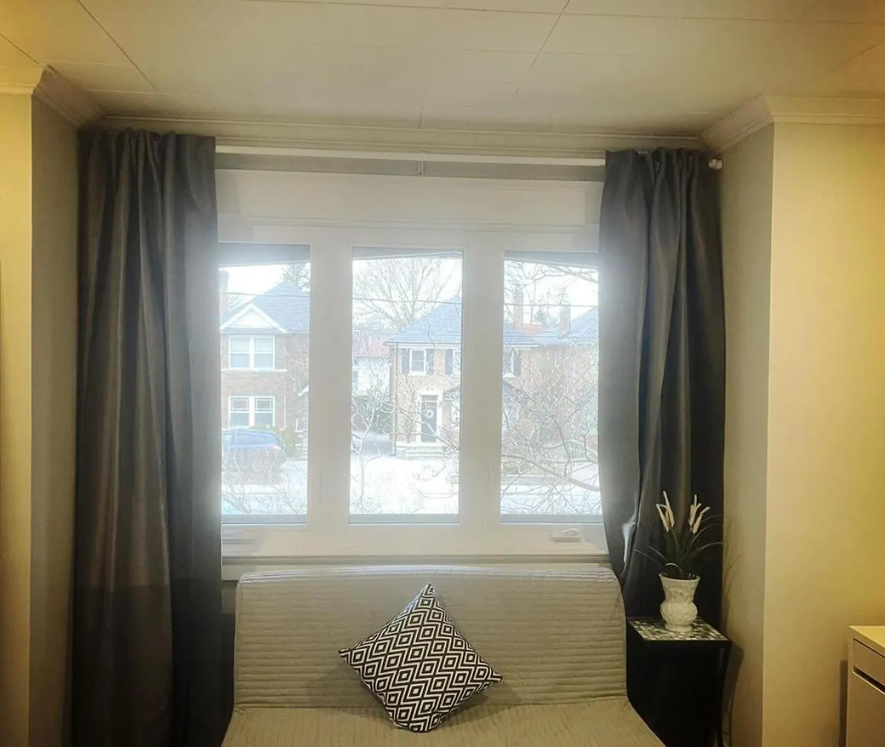 Guest house Lawrence Garden Guesthouse Toronto