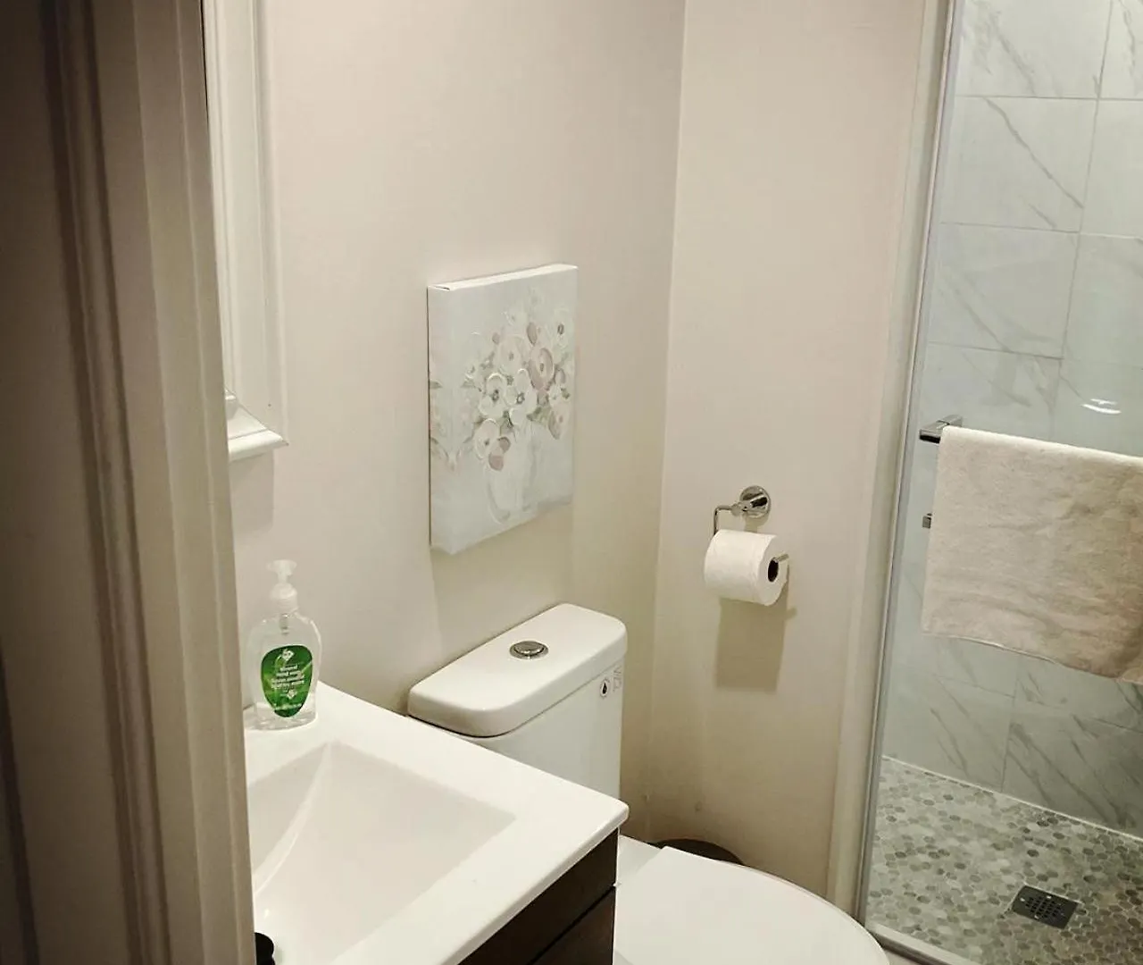 Lawrence Garden Guesthouse Toronto
